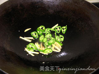 【粤菜】姜葱焗花蟹的做法步骤:3