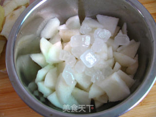 冰糖蒸雪梨的做法步骤:3