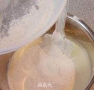天气炎热让我们爱上慕斯------------蓝莓慕斯蛋糕的做法步骤:4