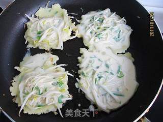 豆芽煎饼的做法步骤：5