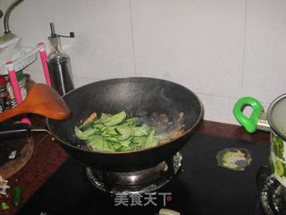 黄瓜木耳炒瘦肉的做法步骤:6