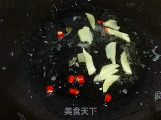 豆腐酸菜鲫鱼的做法步骤：5