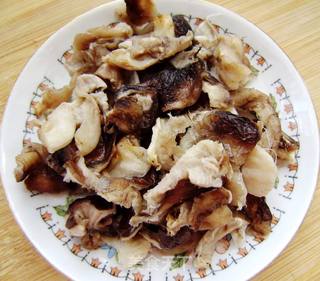 香菇烧豆腐的做法步骤:2