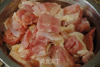 【苏菜】红烧栗子鸡的做法步骤:2