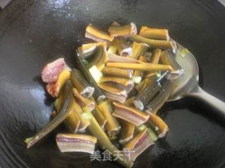苏菜—白汁黄鳝的做法步骤：7