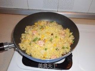 五彩炒饭(扬州炒饭)的做法步骤:9