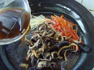 【苏菜】爆素鳝丝的做法步骤:8