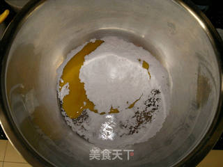 自制美乃滋(蛋黄沙拉酱)的做法步骤:2