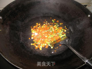 扬州炒饭的做法步骤:3