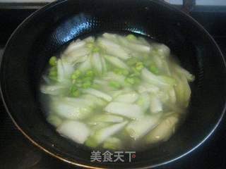 老黄瓜豆瓣蛤蜊汤的做法步骤:4