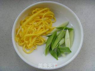 【苏菜】;阳春面的做法步骤:2