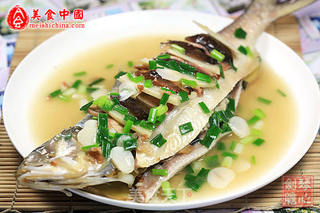 【苏菜】清蒸鲥鱼的做法步骤:5