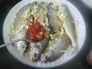 酒酿蒸黄鱼的做法步骤:5
