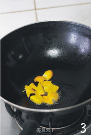 【荔枝爆丝瓜】——夏日里的缤纷素食的做法步骤:3