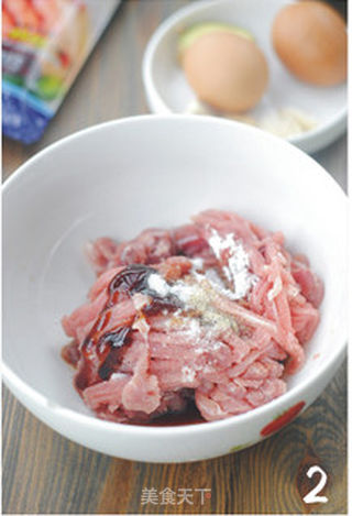 【家常青菜肉丝面】家常最美味的做法步骤:2
