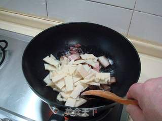 杭州名菜“笋烧肉”的做法步骤：2