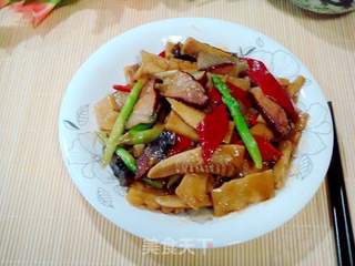 杭州名菜“笋烧肉”的做法步骤：12