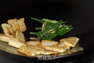 【浙菜】花跳鱼烧豆腐的做法步骤:7