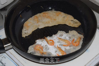 潮汕小吃----虾烙的做法步骤：4