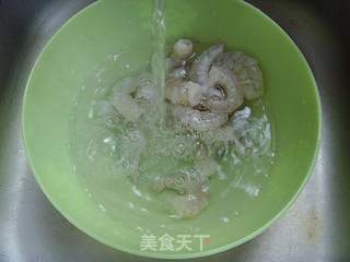 【浙菜】:龙井虾仁的做法步骤:2