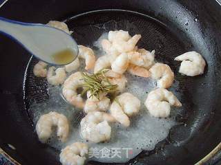 【浙菜】:龙井虾仁的做法步骤:7