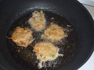 美味的炸虾饼的做法步骤:7