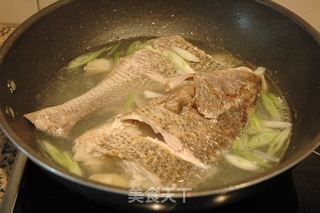 【浙菜】汤鲜味美宁波风味·雪菜大汤黄鱼的做法步骤:7