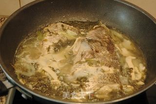 【浙菜】汤鲜味美宁波风味·雪菜大汤黄鱼的做法步骤:11