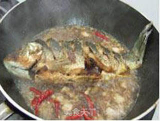 干烧鲤鱼的做法步骤:11