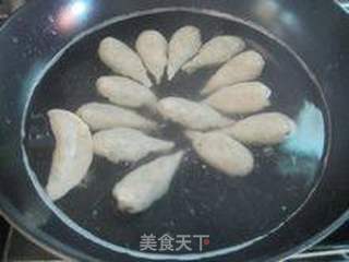 简单的美味—鸡蛋韭菜饺的做法步骤:11