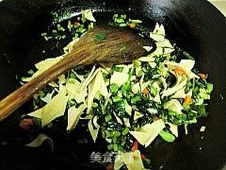 【浙菜】---雪菜豆皮的做法步骤：9