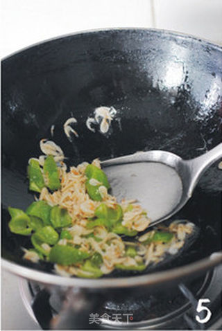 【虾皮韭菜烧豆腐】——两个搭配给豆腐提鲜的做法步骤:5