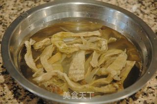 【浙菜】“山寨”江南名菜·笋干土鸡煲的做法步骤:6