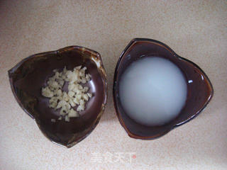 蒜茸羽衣甘蓝的做法步骤:2