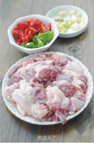 【湘菜】啤酒鸭——夏季里降火的大肉菜的做法步骤:2