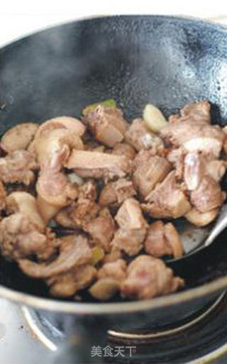 【湘菜】啤酒鸭——夏季里降火的大肉菜的做法步骤:4