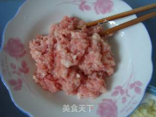 【湘菜】椒粒肉末烧豆腐的做法步骤：2