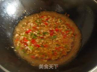 【湘菜】椒粒肉末烧豆腐的做法步骤：9