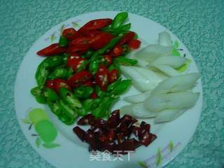 【湘菜】泡笋炒鸡珍的做法步骤:3