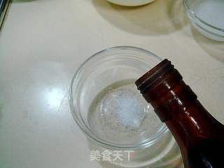 传统湘菜“香辣麻仁鱼条”的做法步骤：4