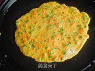 胡萝卜鸡蛋饼的做法步骤:10