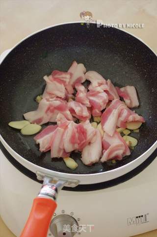 湘菜馆里点击率最高的一道菜 —— 超级下饭的农家小炒肉的做法步骤:3