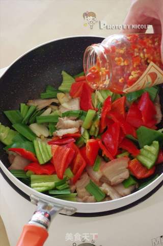 湘菜馆里点击率最高的一道菜 —— 超级下饭的农家小炒肉的做法步骤:6