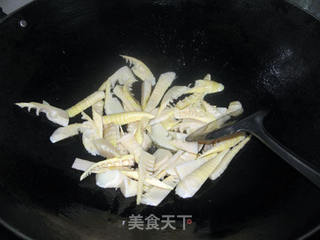 【湘菜】油焖双冬的做法步骤:4