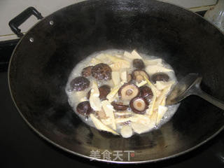 【湘菜】油焖双冬的做法步骤:6