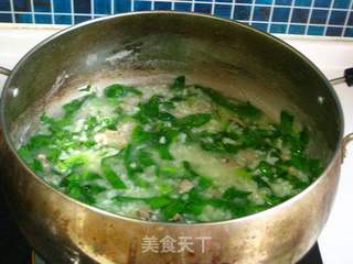 菠菜猪肝粥的做法步骤:7