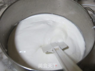 酸奶慕斯蛋糕的做法步骤:8