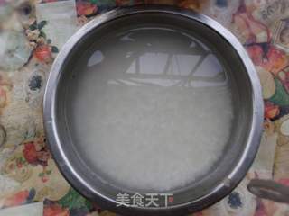 土豆腊肠焖饭的做法步骤:2