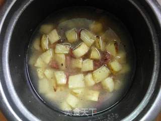土豆腊肠焖饭的做法步骤:9