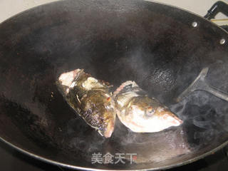 【徽菜】太白鱼头的做法步骤:2